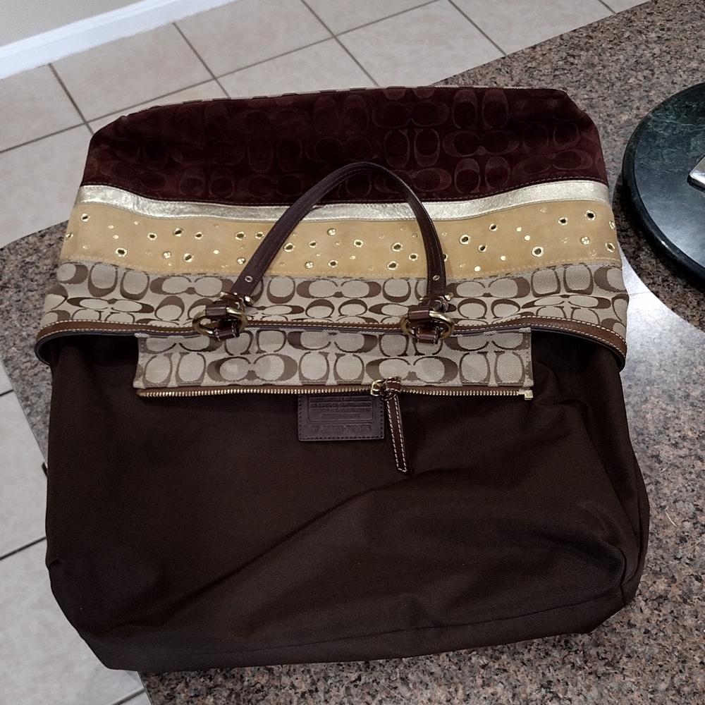 COACH Signature Patchwork East west Bucket  Tote Khaki & Brown - Picture 6 of 14